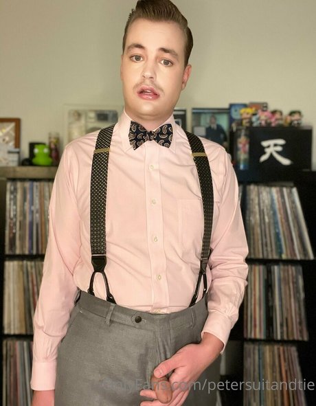 petersuitandtie hd star img