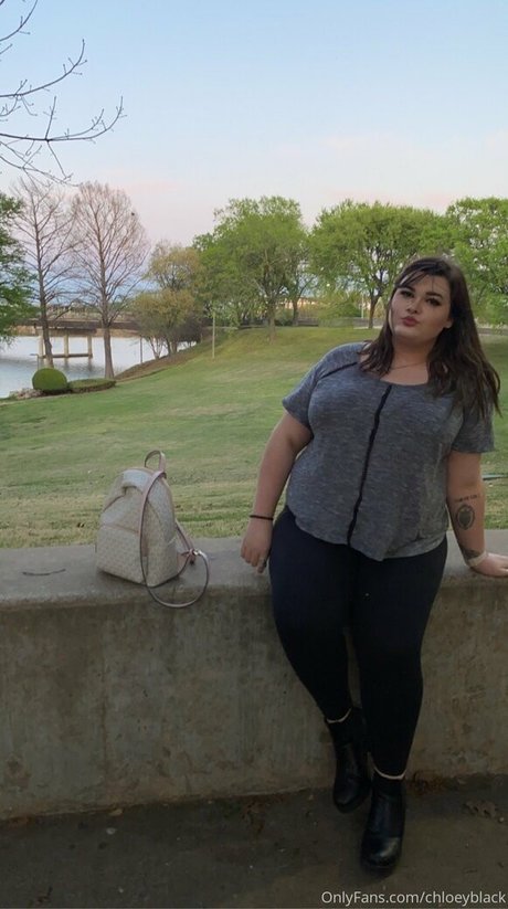chloeyblack pornstar hot pics
