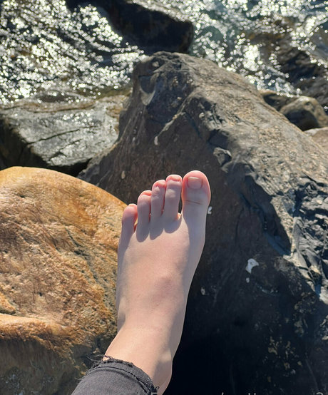 pretty maya2 art star pic