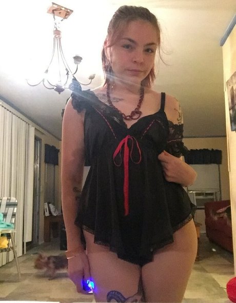 ciricesinsss model naked images