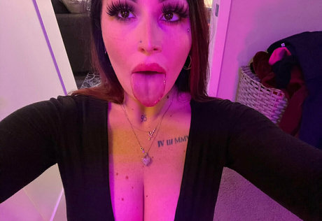 therealgiannalynn model naked photo