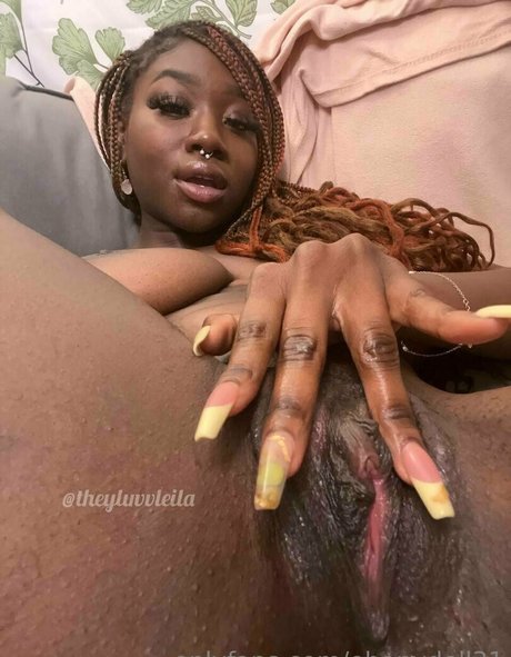 ebonydoll31 sex model gallery