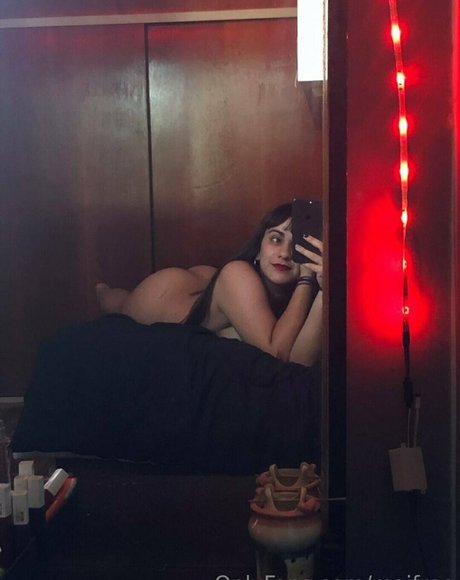 maifree model art images