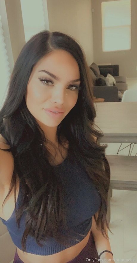 toriprincess model naked pictures