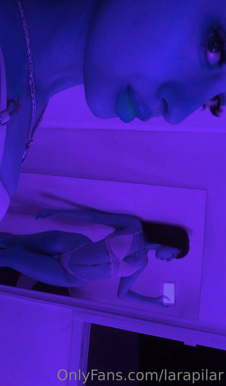 larapilar pretty actress picture