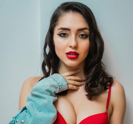 Dai Amadeo nice model img