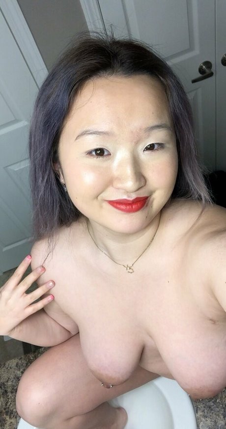 raspberrynougat nude model img