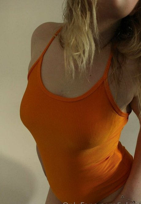 julcix exclusive model pic