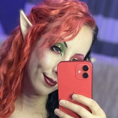 Alieninara beautiful star photo