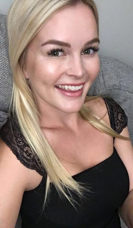 elleknox sex pornstar img