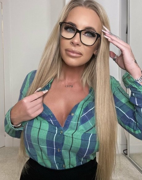 tiny onlyfans beautiful nude archive