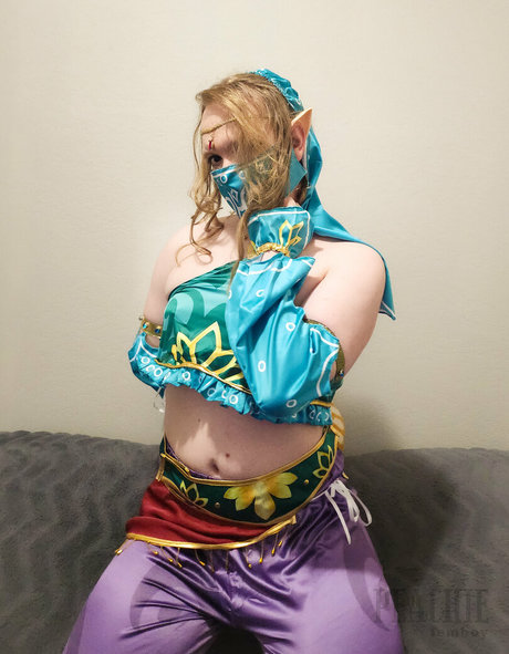 peachiepremium sexy star image