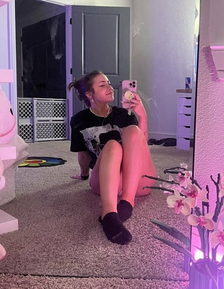 GXR Shorty pornstar perfect photo