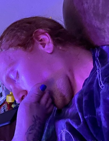 triple x ellisdee pornstar naked images