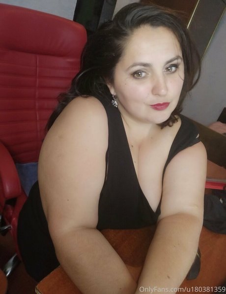 karinamoonn pornstar nudes picture