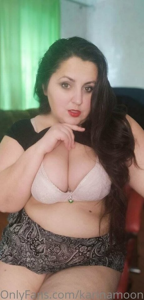 karinamoonn nude star gallery