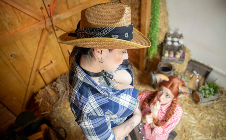 tiny onlyfans pornographic img