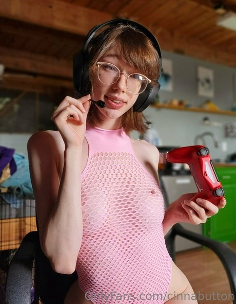 cinnabutton hot pornstar img