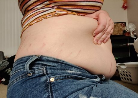 chubbypiggy naked pornstar photos