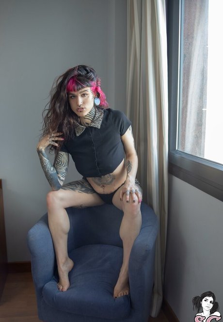 Mollymoon perfect actress images