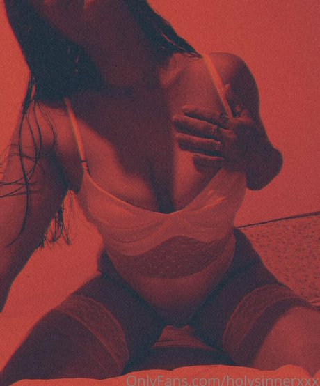 holysinnerxxx Profile pic