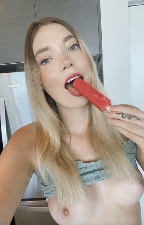 MandyMorganxoxo pornstar erotic pic