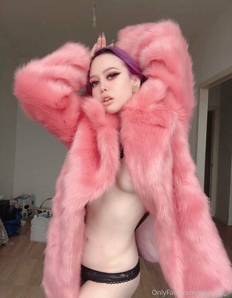 demonek0 model perfect photo