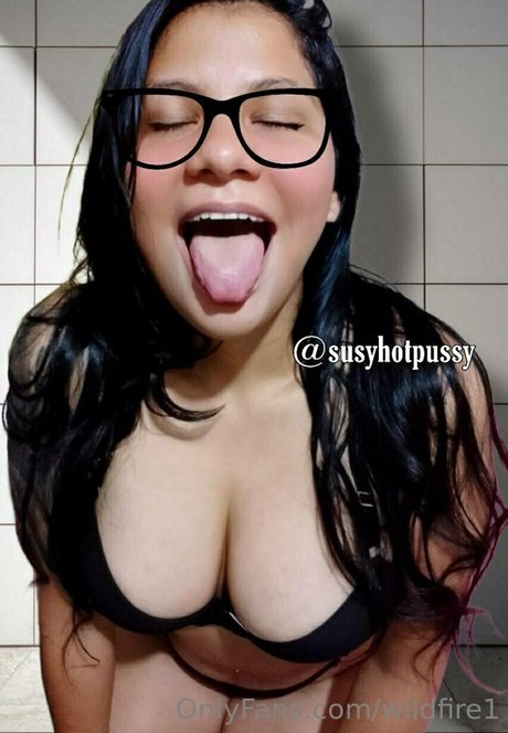 wildfire1 model naked img