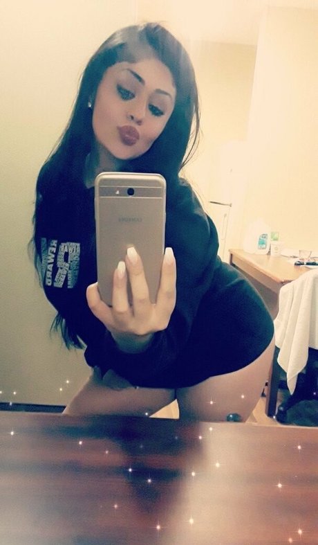 miss sanxhezz sex model pic