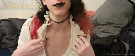 urcorvidae model nude pic