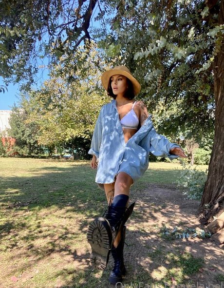 ela bel top model picture