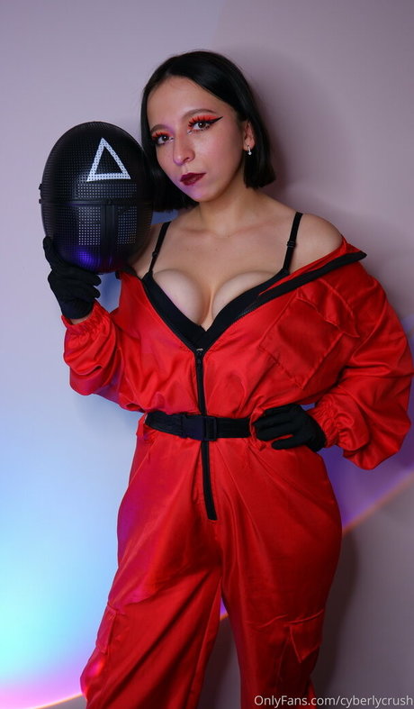 CyberlyCrush high quality star photos