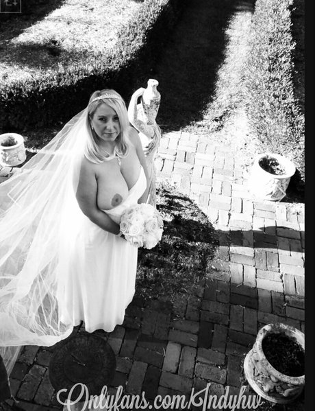 indyhw pornographic star pic