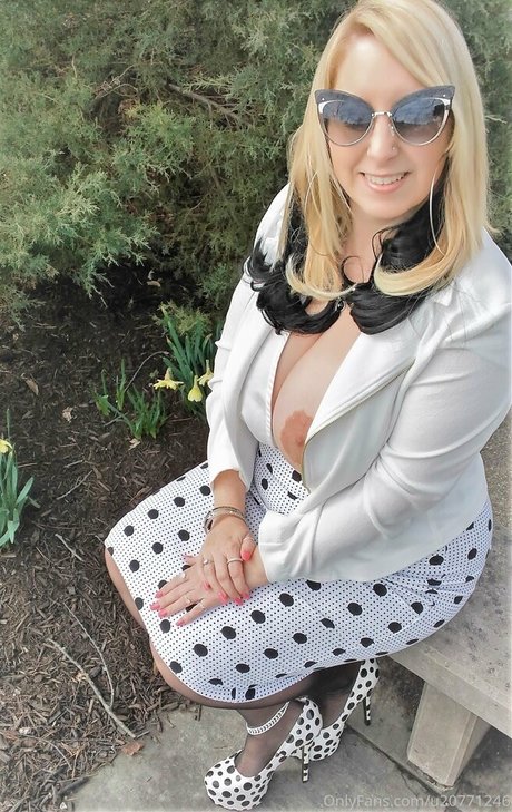 indyhw beautiful model images