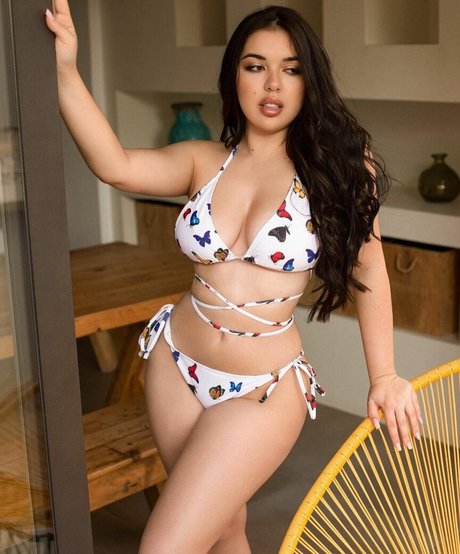 Diana Rius naked star img