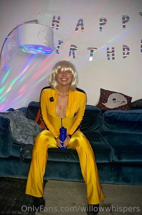 willowwhispers star sexy photo