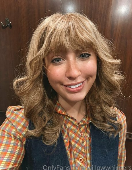 willowwhispers beautiful model galleries