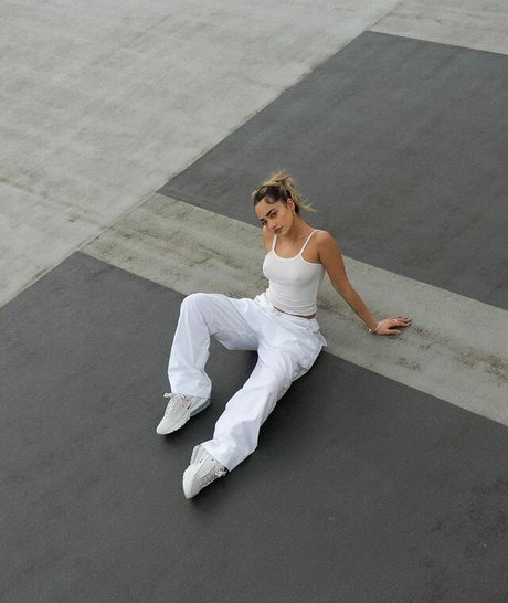 Tara Sky Martin beautiful star gallery