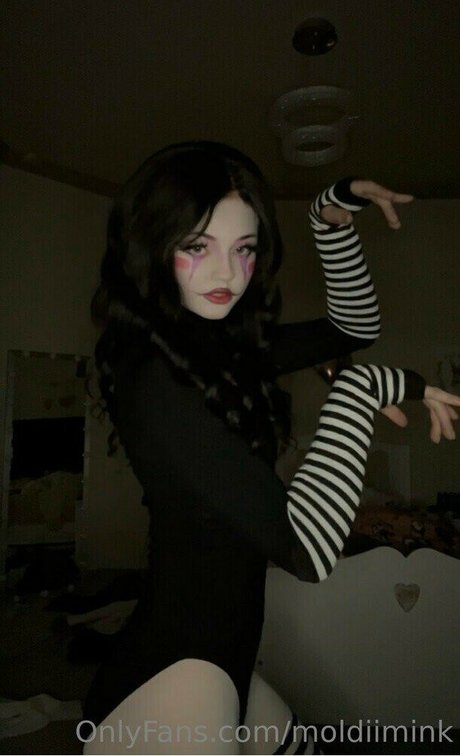 Strawberrymillk perfect model picture