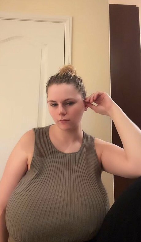 Emily V pornographic model pics