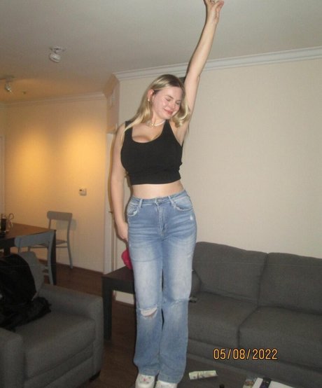 yoga onlyfans sexy nude pic