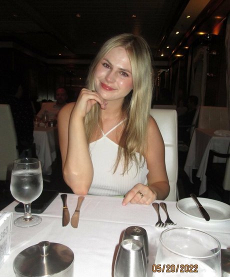 Emily V star erotic picture