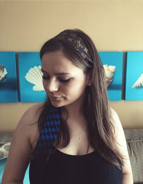 Emily V nude pornstar galleries