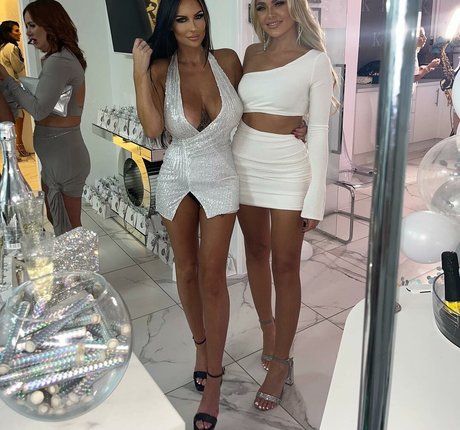 Katie P model perfect image