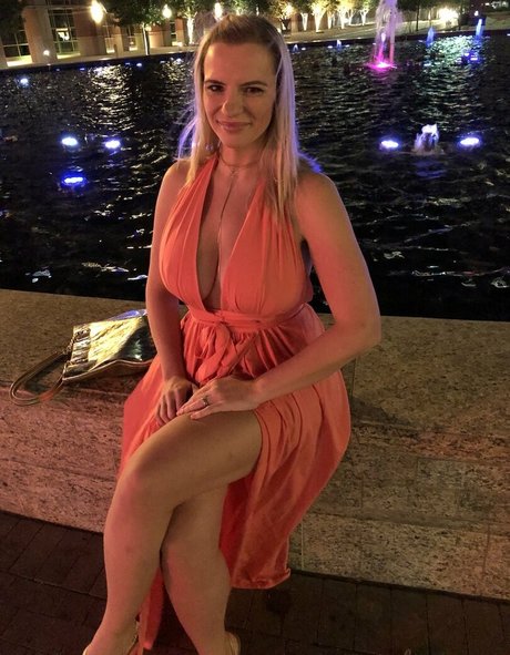 Tori Hendricz sexy star picture