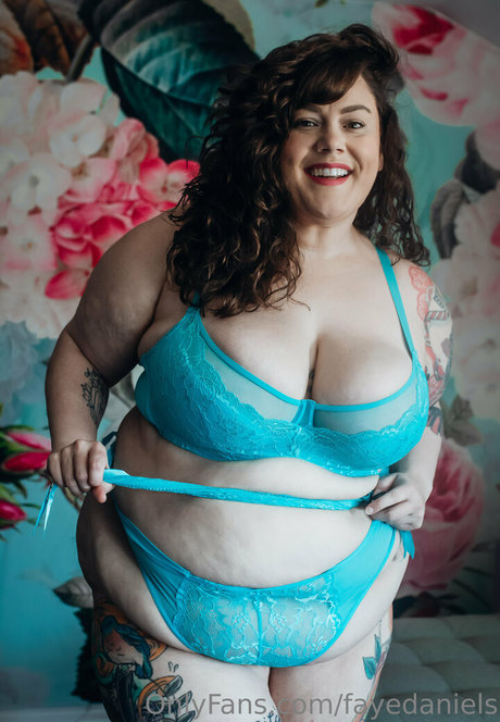 fayedaniels pornstar hot images