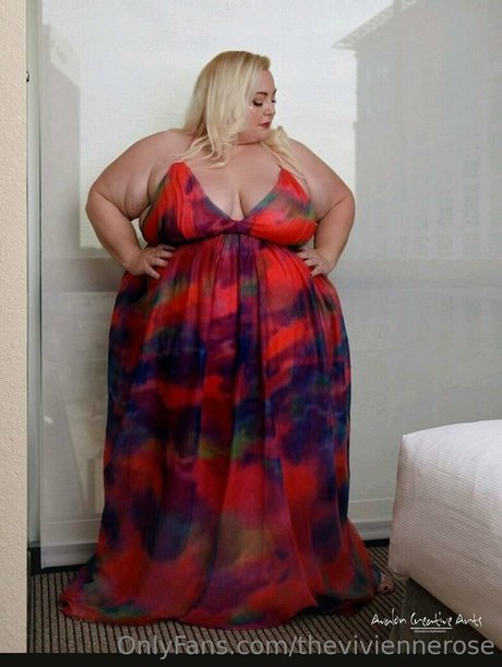 theviviennerose model beautiful gallery