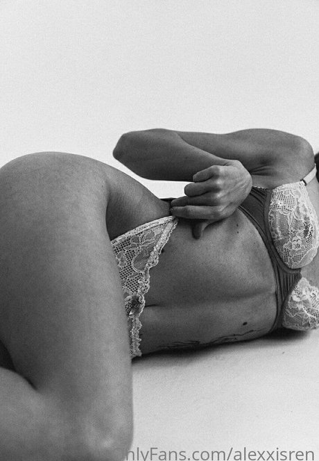 alexxisren top star pic