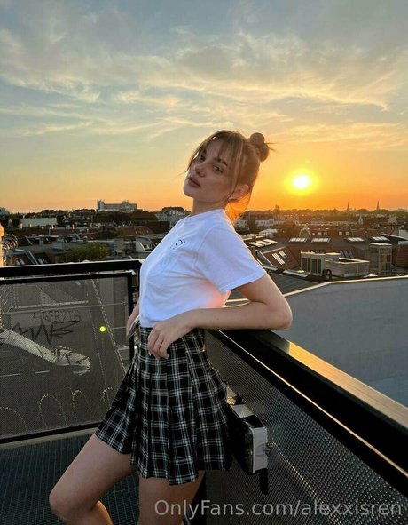 alexxisren exclusive pornstar img