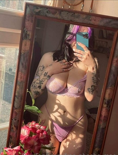 free phoebe mae pretty actress image